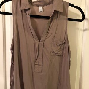 Old Navy Sleeveless Shirt